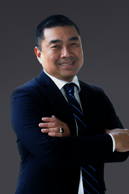 Marcos M Saito Exec Picture Email